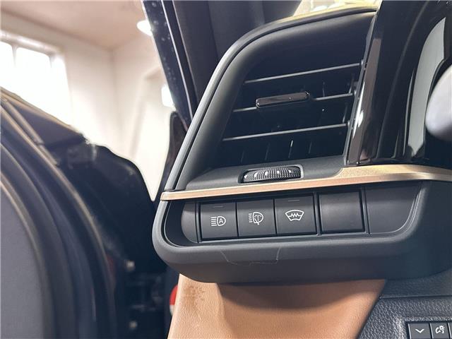 2026 Toyota Crown Signia Limited (Stk: 10119839) in Markham - Image 14 of 20