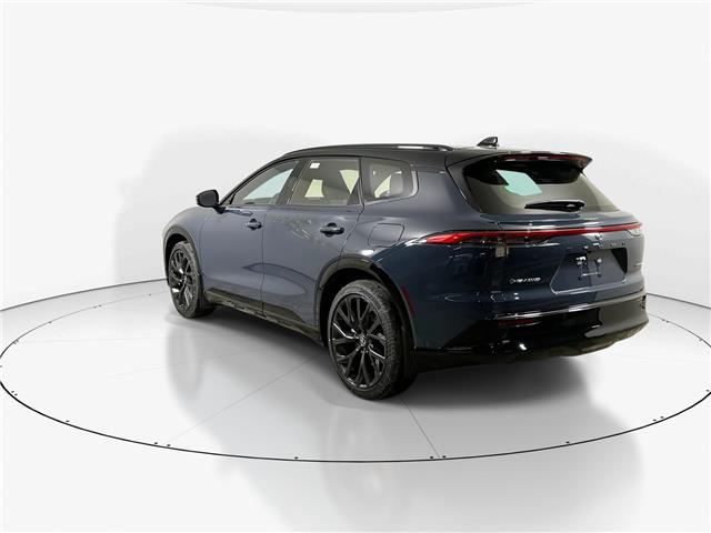 2026 Toyota Crown Signia Limited (Stk: 10119835) in Markham - Image 5 of 18