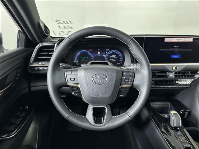 2026 Toyota Crown Signia Limited (Stk: 10119835) in Markham - Image 9 of 18