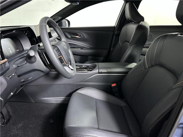 2026 Toyota Crown Signia Limited (Stk: 10119835) in Markham - Image 11 of 18