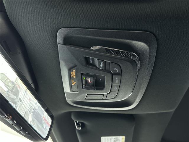 2026 Toyota Crown Signia Limited (Stk: 10119835) in Markham - Image 13 of 18