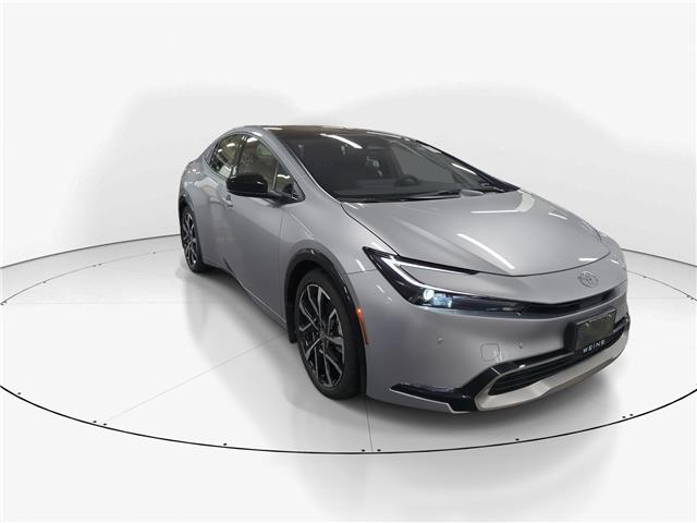 2026 Toyota Prius Plug-In Hybrid XSE (Stk: 10118105) in Markham - Image 2 of 34