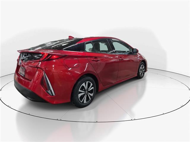 2018 Toyota Prius Prime Upgrade (Stk: 10U6453) in Markham - Image 8 of 32