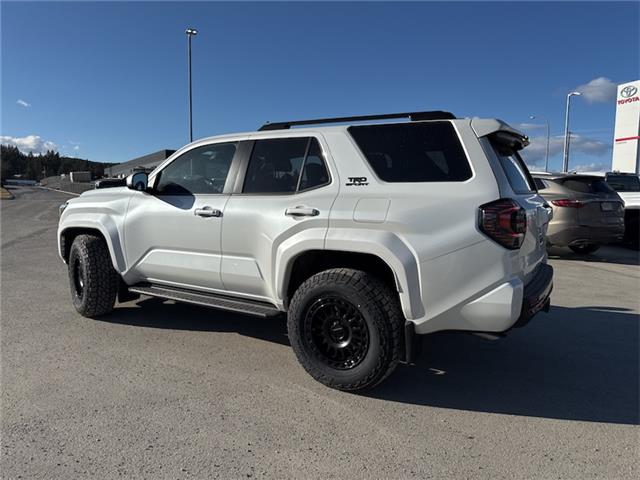 2026 Toyota 4Runner Base (Stk: 5095536) in Cranbrook - Image 3 of 22