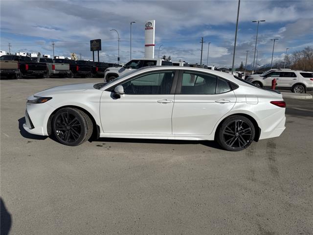 2026 Toyota Camry XSE (Stk: U042429) in Cranbrook - Image 2 of 20