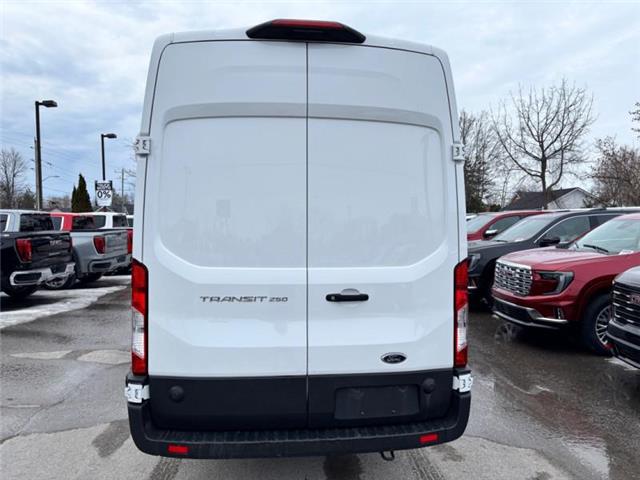 2024 Ford Transit-250 Cargo Base (Stk: UT47482) in Cobourg - Image 6 of 14