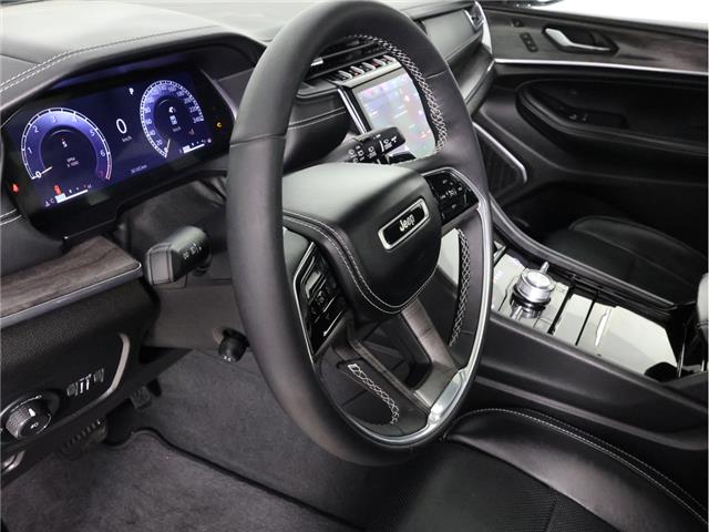 2024 Jeep Grand Cherokee Overland (Stk: B20816) in Calgary - Image 17 of 23