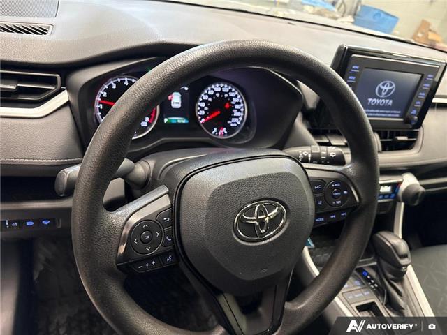 2021 Toyota RAV4 LE (Stk: 110856) in London - Image 14 of 26