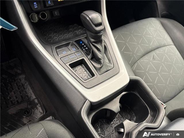2021 Toyota RAV4 LE (Stk: 110856) in London - Image 19 of 26