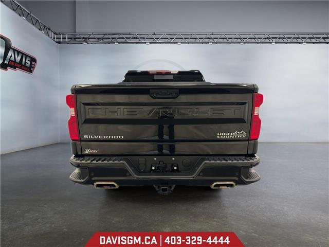 2022 Chevrolet Silverado 1500 High Country (Stk: 303058) in Lethbridge - Image 4 of 15