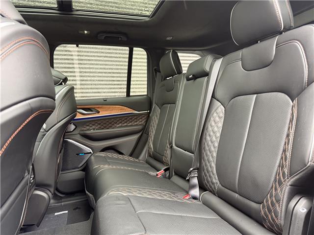 2025 Jeep Grand Cherokee Summit (Stk: 25586D) in London - Image 12 of 28