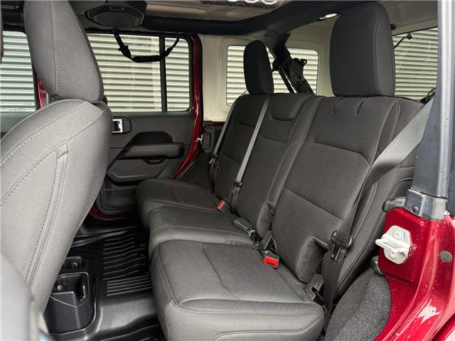 2021 Jeep Wrangler Unlimited Sahara (Stk: U11107) in London - Image 11 of 24