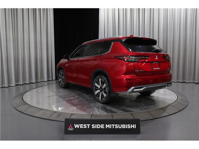 2026 Mitsubishi Outlander Plug-In Hybrid GT (Stk: P26339) in Edmonton - Image 4 of 36