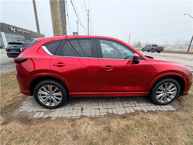 2022 Mazda CX-5 Signature (Stk: T093A) in Chatham - Image 4 of 24