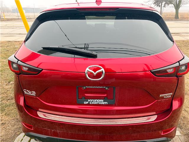 2022 Mazda CX-5 Signature (Stk: T093A) in Chatham - Image 6 of 24