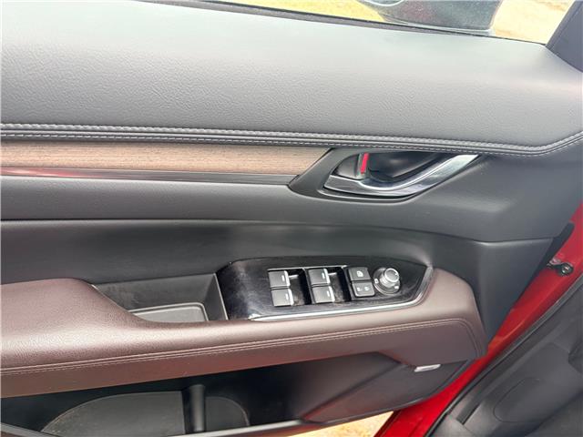 2022 Mazda CX-5 Signature (Stk: T093A) in Chatham - Image 9 of 24