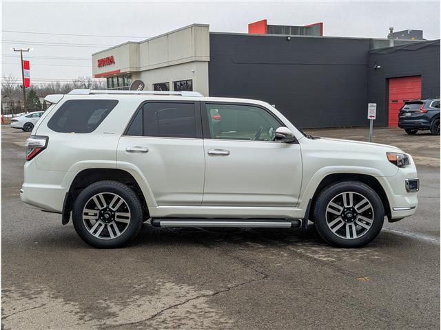 2018 Toyota 4Runner SR5 (Stk: WN26283A) in Welland - Image 6 of 29
