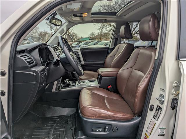 2018 Toyota 4Runner SR5 (Stk: WN26283A) in Welland - Image 12 of 29