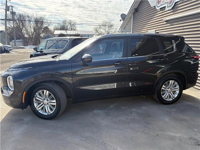 2022 Mitsubishi Outlander SE (Stk: -) in Sussex - Image 2 of 15
