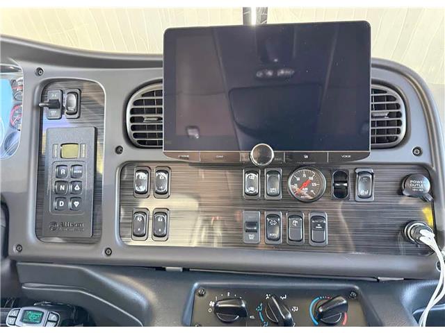 2014 Freightliner Sport Chassis RHA350  (Stk: FT9005) in Watford - Image 6 of 9