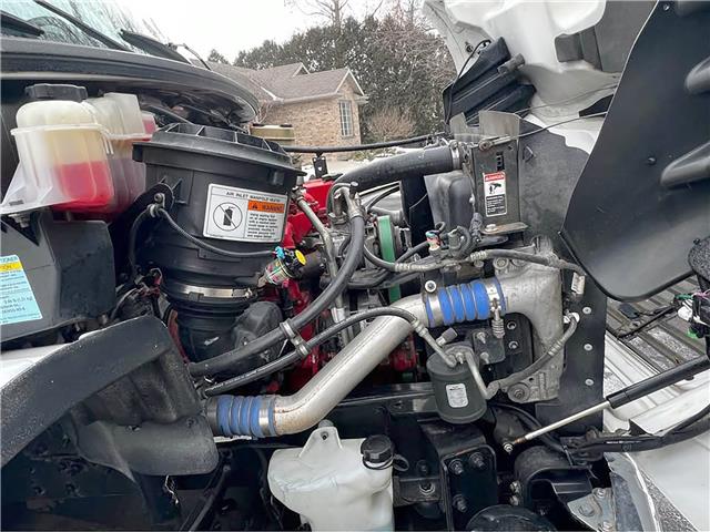 2014 Freightliner Sport Chassis RHA350  (Stk: FT9005) in Watford - Image 8 of 9