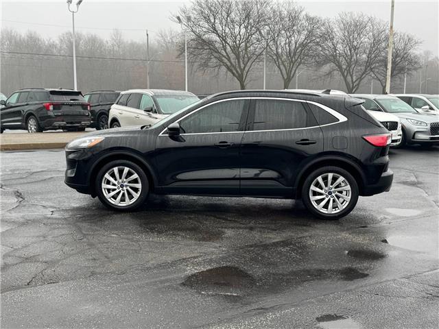 2022 Ford Escape Titanium Hybrid (Stk: TR74391) in Windsor - Image 2 of 27