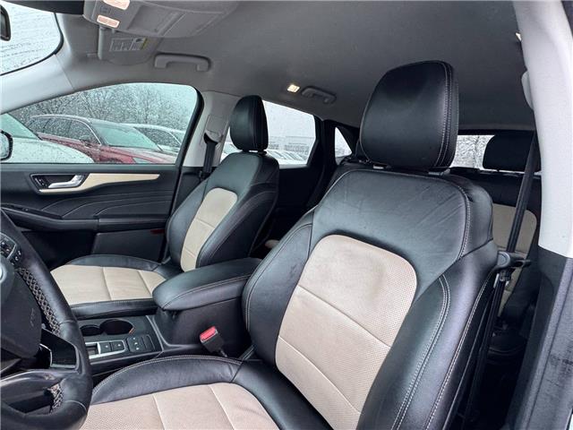 2022 Ford Escape Titanium Hybrid (Stk: TR74391) in Windsor - Image 17 of 27