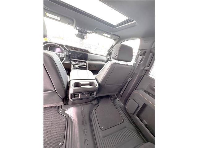 2025 GMC Sierra 1500 AT4 (Stk: 26211A) in Melfort - Image 13 of 16