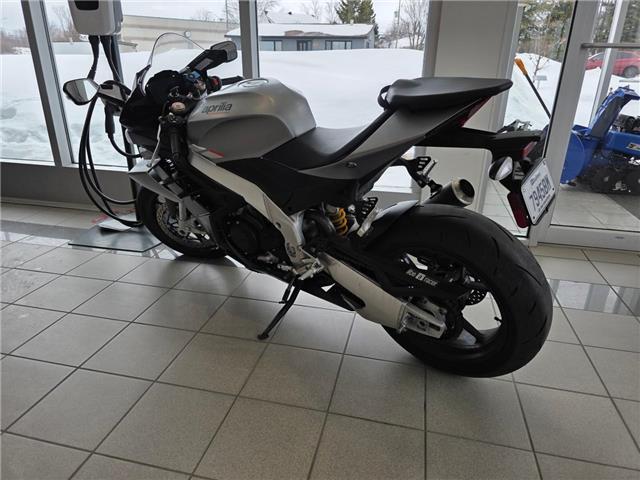 2022 Aprilia RSV4 (Stk: 25673A) in Rouyn-Noranda - Image 3 of 8 2022 Aprilia RSV4 (Stk: 25673A) in Rouyn-Noranda - Image 3 of 8