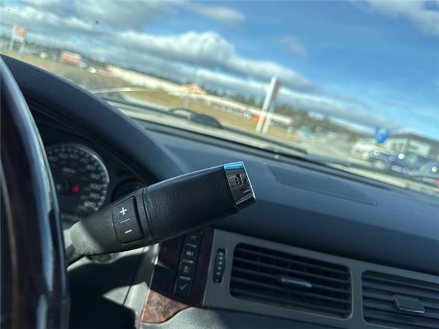 2011 GMC Yukon Denali (Stk: 5008599X) in Cranbrook - Image 15 of 21