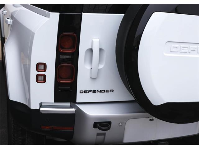 2025 Land Rover Defender P300 S (Stk: PL73918) in London - Image 15 of 48