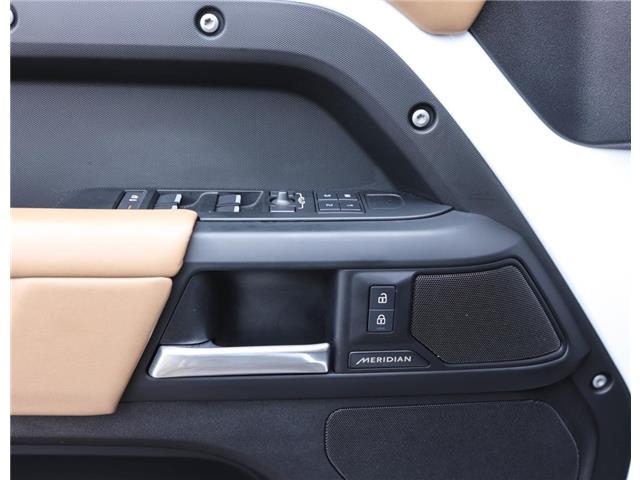 2025 Land Rover Defender P300 S (Stk: PL73918) in London - Image 22 of 48