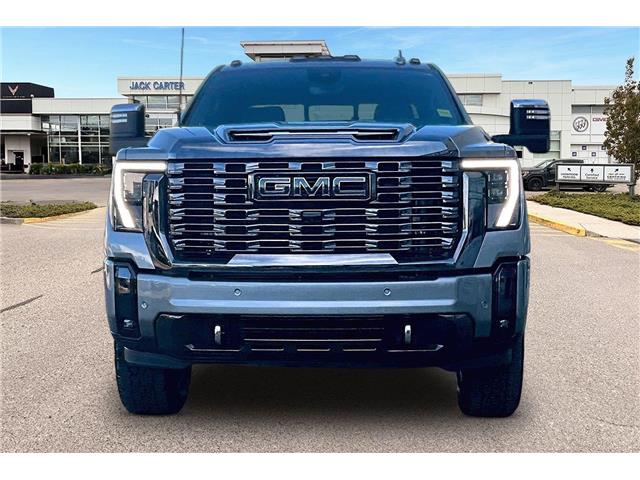 2024 GMC Sierra 3500HD Denali Ultimate (Stk: 12194U) in Calgary - Image 3 of 35