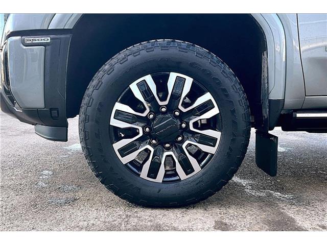 2024 GMC Sierra 3500HD Denali Ultimate (Stk: 12194U) in Calgary - Image 8 of 35