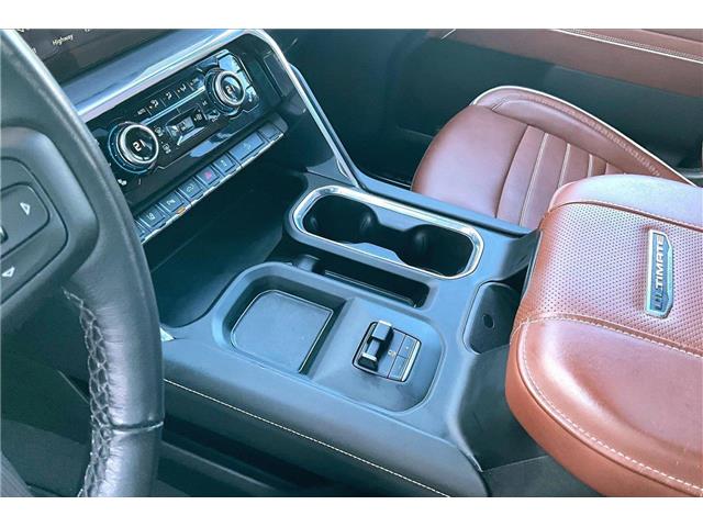 2024 GMC Sierra 3500HD Denali Ultimate (Stk: 12194U) in Calgary - Image 14 of 35