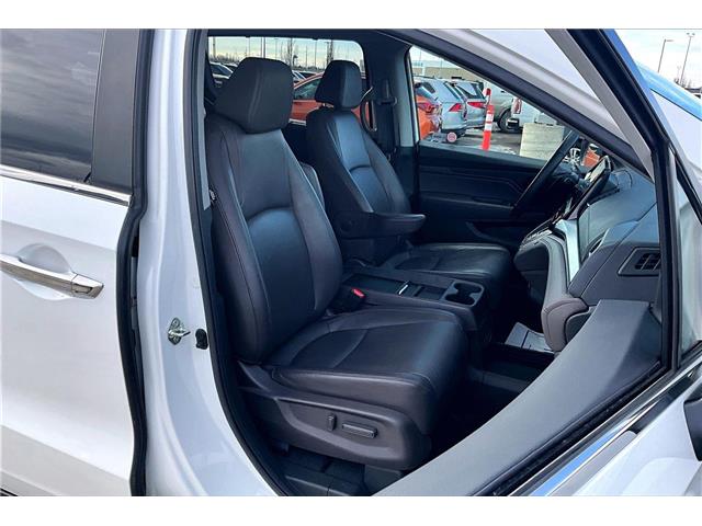 2020 Honda Odyssey EX-L Navi (Stk: 03199UA) in Calgary - Image 7 of 36 2020 Honda Odyssey EX-L Navi (Stk: 03199UA) in Calgary - Image 7 of 36