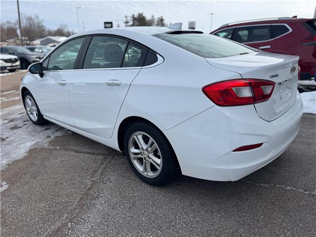 2018 Chevrolet Cruze LT Auto (Stk: 26-029-1) in Pembroke - Image 3 of 15