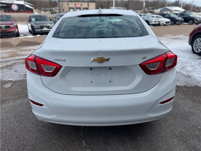2018 Chevrolet Cruze LT Auto (Stk: 26-029-1) in Pembroke - Image 4 of 15