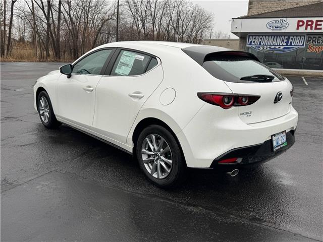2025 Mazda Mazda3 Sport GS (Stk: M388504) in Windsor - Image 4 of 26