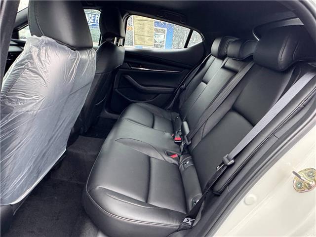 2025 Mazda Mazda3 Sport GS (Stk: M388504) in Windsor - Image 11 of 26