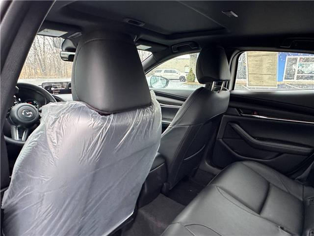 2025 Mazda Mazda3 Sport GS (Stk: M388504) in Windsor - Image 12 of 26