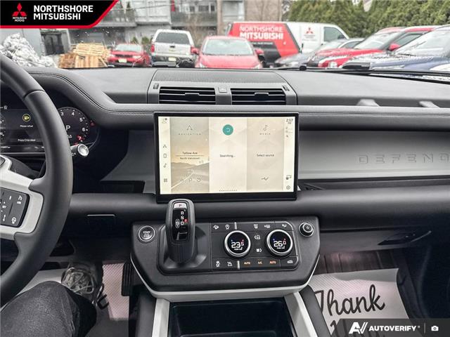 2025 Land Rover Defender P300 S (Stk: 462594) in North Vancouver - Image 18 of 24