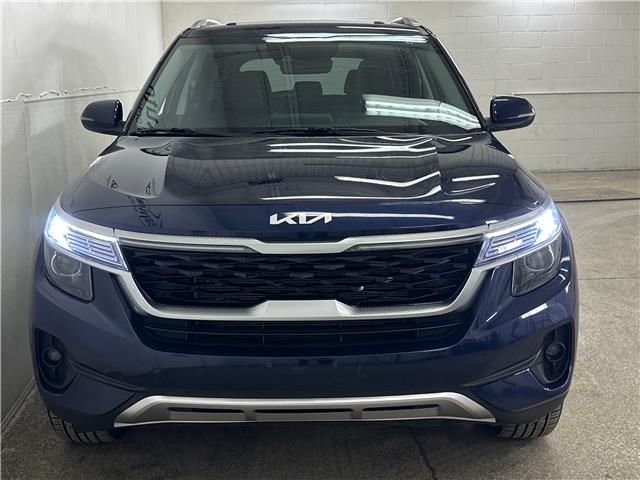 2023 Kia Seltos EX (Stk: 43623J) in Belleville - Image 2 of 24
