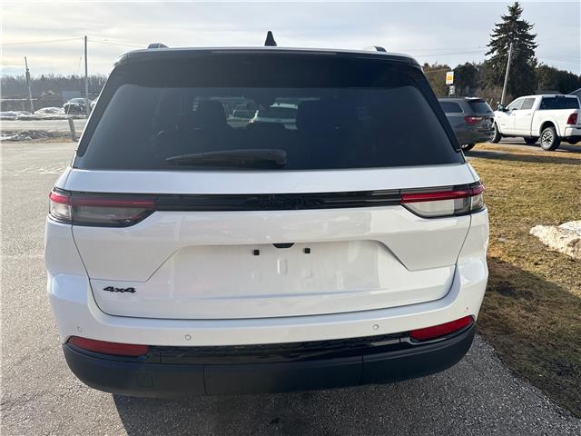 2025 Jeep Grand Cherokee Laredo (Stk: 25054) in Meaford - Image 6 of 13