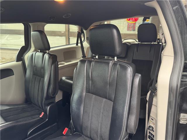 2015 Dodge Grand Caravan SE/SXT (Stk: 2602054) in Waterloo - Image 17 of 24