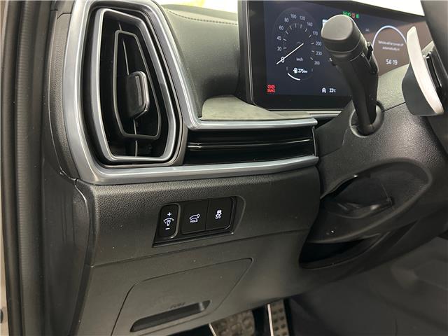 2025 Kia Sorento 2.5T X-Line Limited w/Olive Brown Interior (Stk: 43619J) in Belleville - Image 22 of 35
