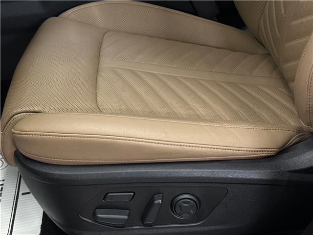 2025 Kia Sorento 2.5T X-Line Limited w/Olive Brown Interior (Stk: 43619J) in Belleville - Image 23 of 35