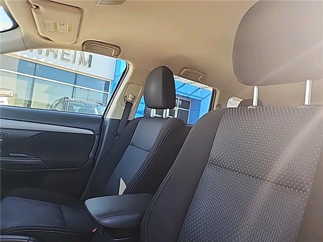 2018 Mitsubishi Outlander ES (Stk: T108B) in Blenheim - Image 12 of 18