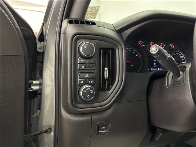 2024 Chevrolet Silverado 1500 Custom Trail Boss (Stk: 43588J) in Belleville - Image 17 of 25