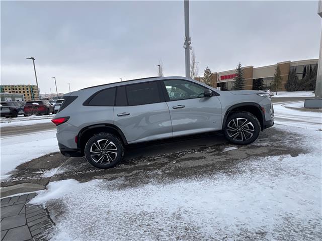 2026 Buick Enclave Sport Touring (Stk: TJ274835) in Calgary - Image 7 of 24